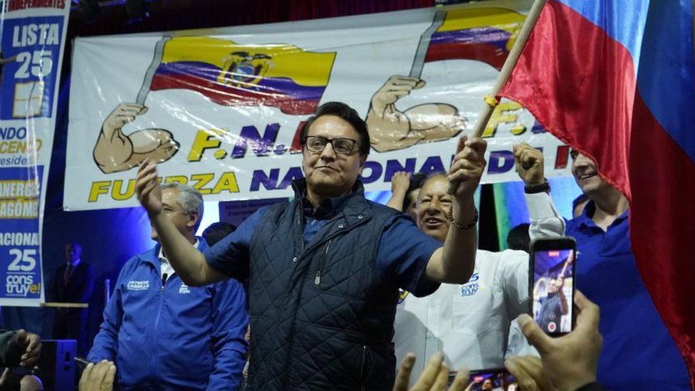 Presidential candidate Fernando Villavicencio (C) participates in a campaign rally, minutes before being shot to death, in Quito, Ecuador, 09 August 2023. V