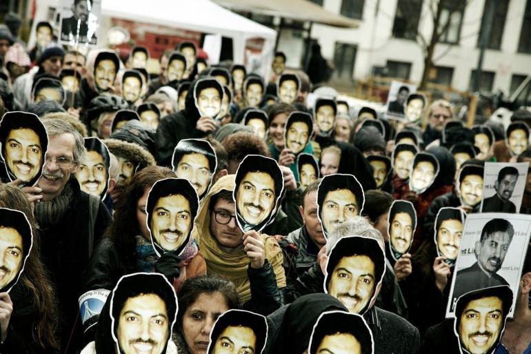 Hundreds in support of Abdulhadi al-Khawaj