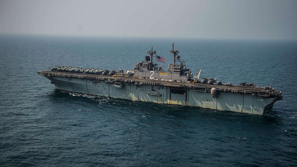 PHOTO: The Wasp-class amphibious assault ship USS Essex (LHD 2) transits the Arabian Gulf on Oct. 9, 2015.