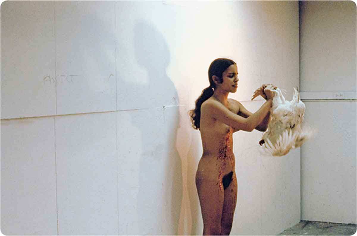 ana mendieta chicken move piece 1972