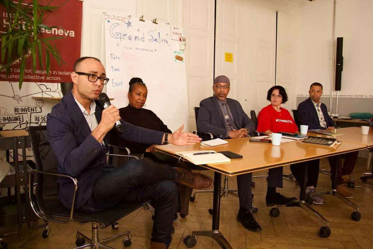 Robert Saleem Holbrook speaks to an audience at a United Nations event on “death by incarceration.” The panel also included others who had been sentenced to die inprison in New York, California and Los Angeles, as well as the mother of a man sentenced to die in prison in Pennsylvania. Credit: Courtesy Lexi Webster.