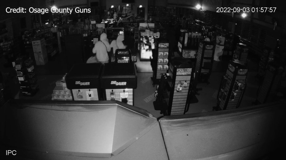 Looters inside gun store caught on surveillance camera