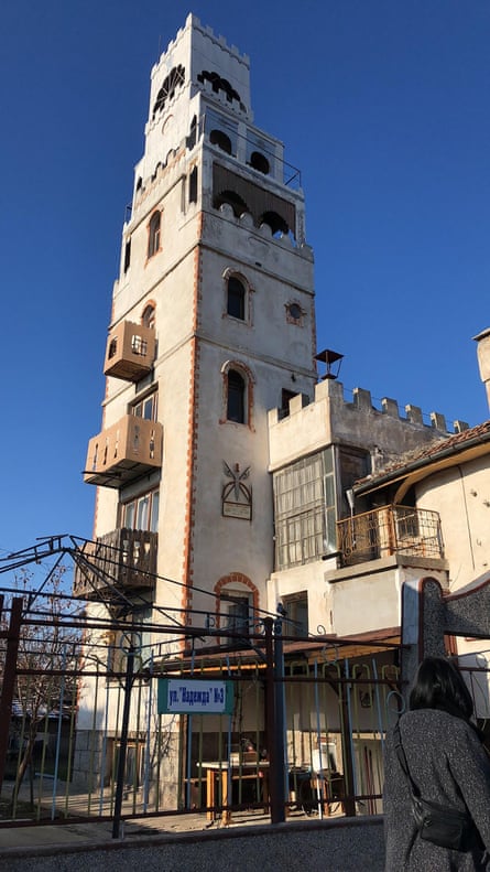 Petko Ogoiski’s memorial tower in Chepintsi.