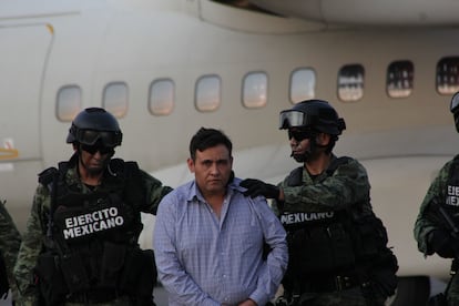 La Policía Federal y el Ejército Mexicano, trasladaron a la SEIDO a Omar Treviño Morales conocido como “El Z-42” quien es considerado como el actual líder del grupo delictivo de “Los Zetas”